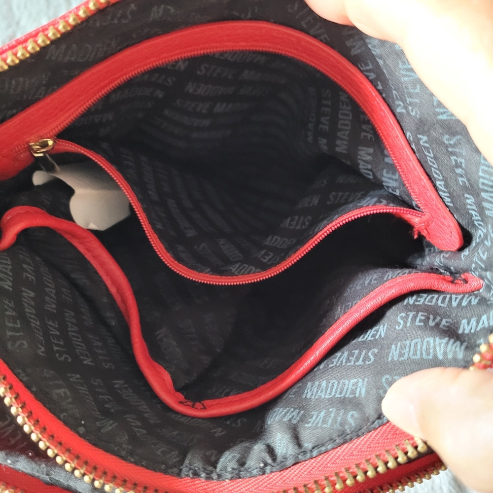 Red Steve Madden Crossbody Bag - Picture 8 of 11